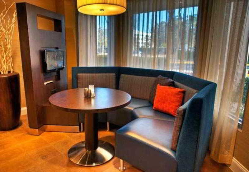Courtyard Memphis East/Bill Morris Parkway Otel Restoran fotoğraf