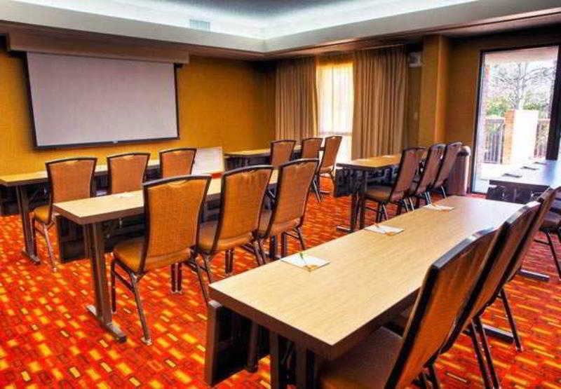 Courtyard Memphis East/Bill Morris Parkway Otel İş olanakları fotoğraf