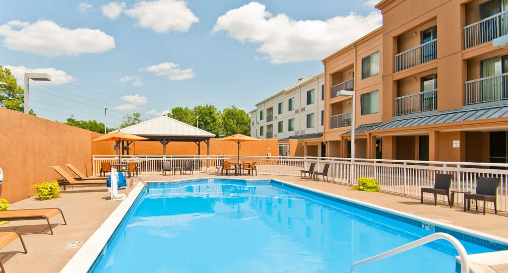 Courtyard Memphis East/Bill Morris Parkway Otel Dış mekan fotoğraf